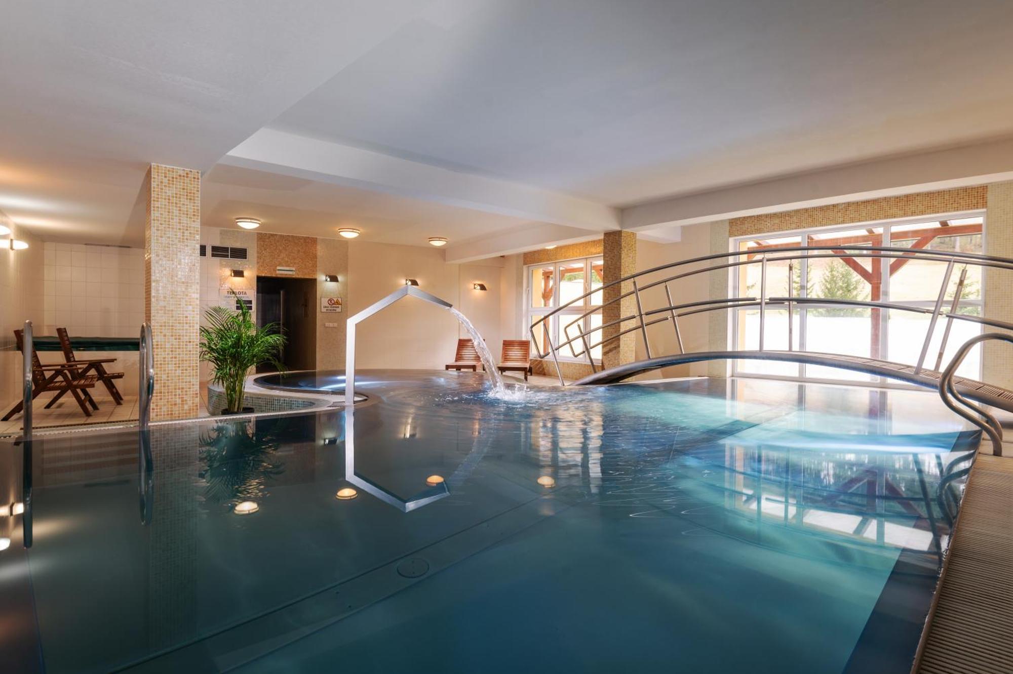 Horsky Hotel Remata Raztocno Экстерьер фото
