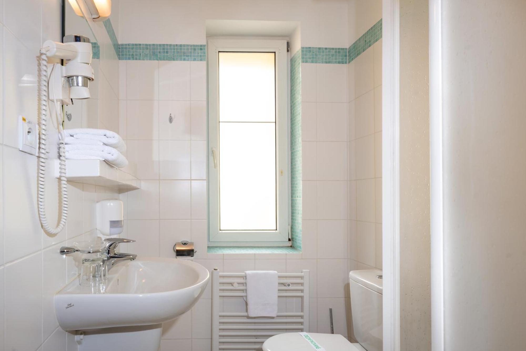 Horsky Hotel Remata Raztocno Экстерьер фото
