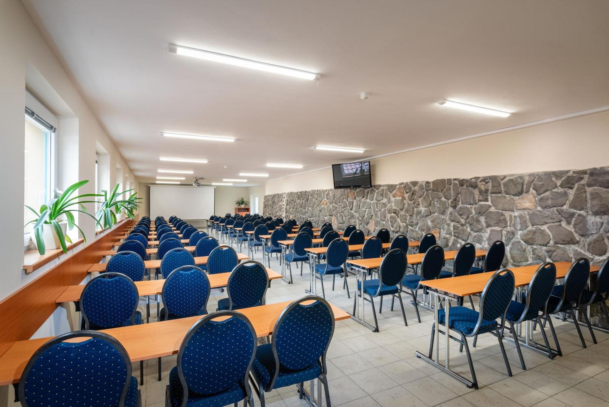Horsky Hotel Remata Raztocno Экстерьер фото