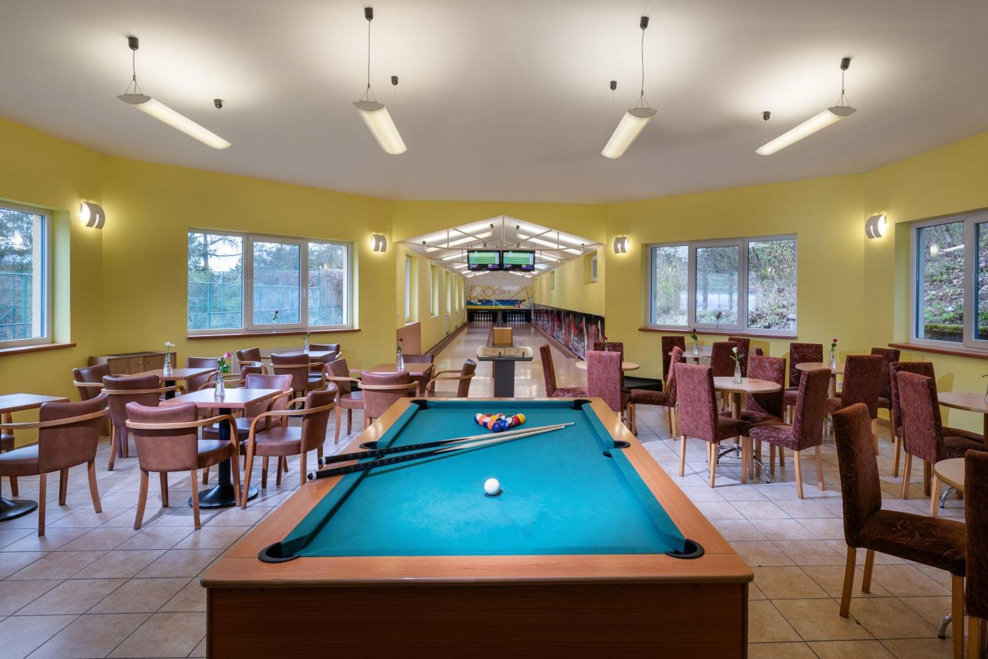 Horsky Hotel Remata Raztocno Экстерьер фото