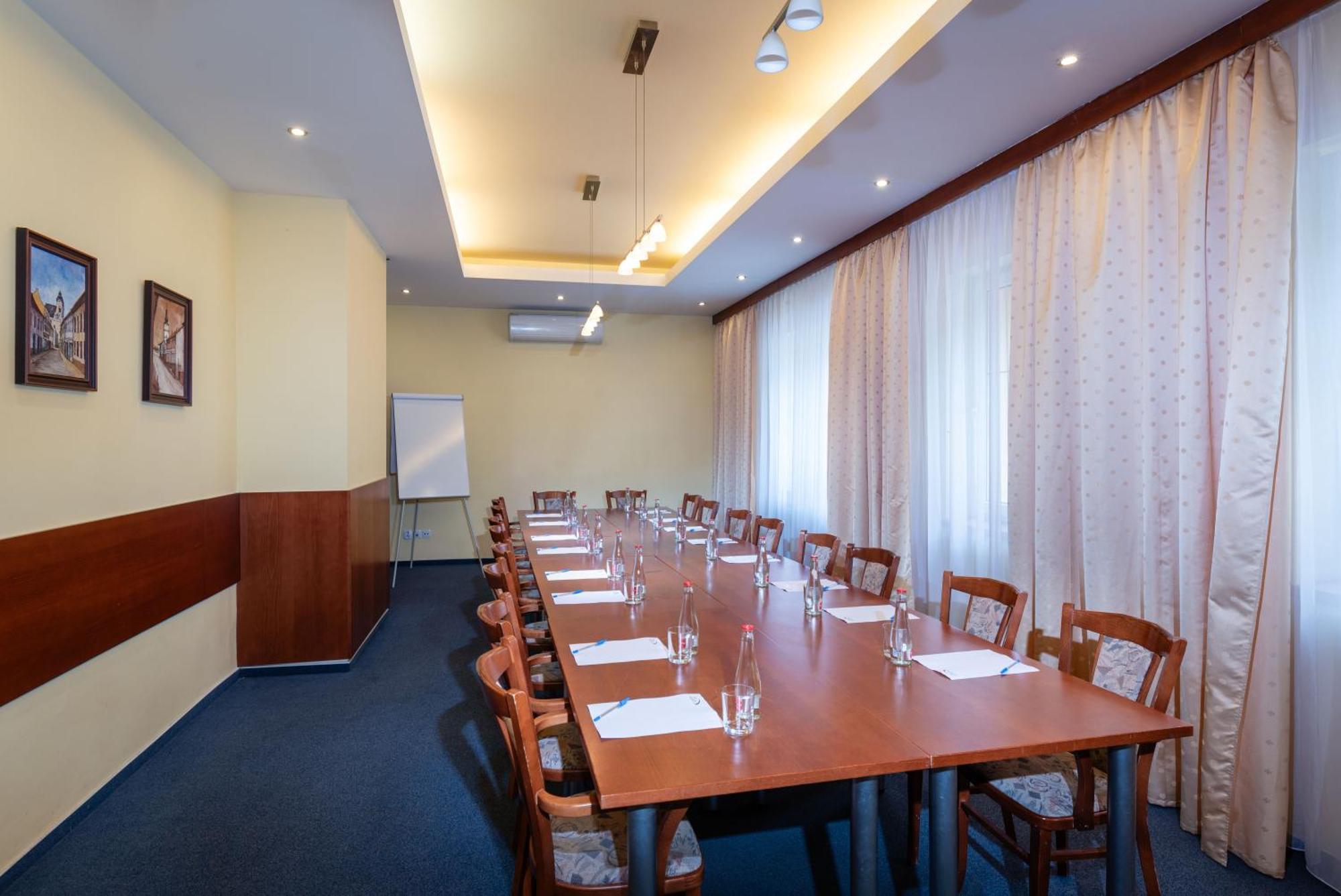 Horsky Hotel Remata Raztocno Экстерьер фото